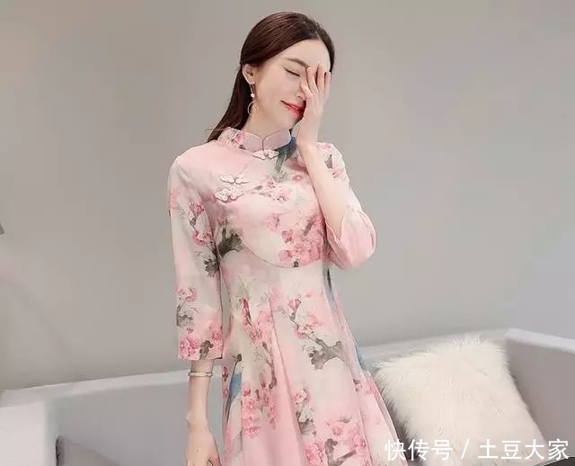 『古典』改良版旗袍中国风连衣裙,着重体现东方女性含蓄优雅的魅力
