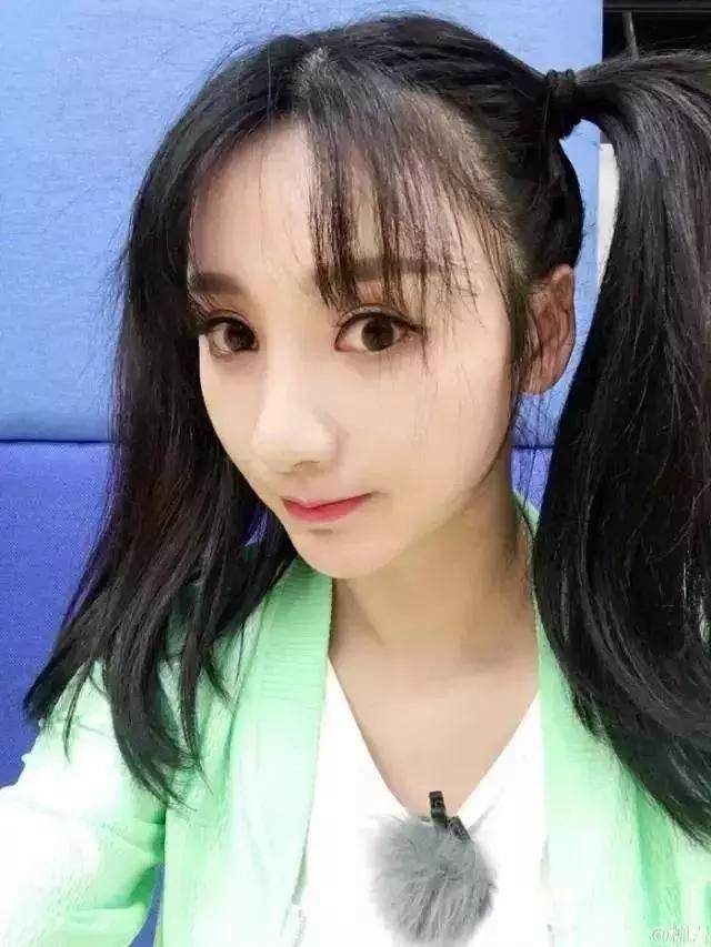 杨幂、热巴都中了这款减龄发型的毒,她们跟风扎萌翻了整个宇宙!