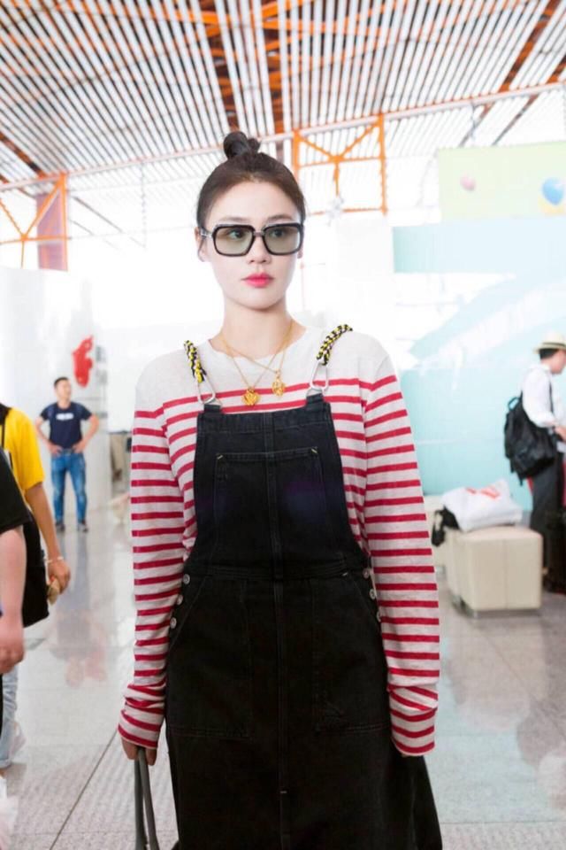 马思纯美图喊你们变美喽，据说，再懒的菇凉也能穿出女神风