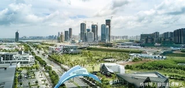  「小伙伴」中国拥有“第5直辖市”之称的城市，不是成都也不是广