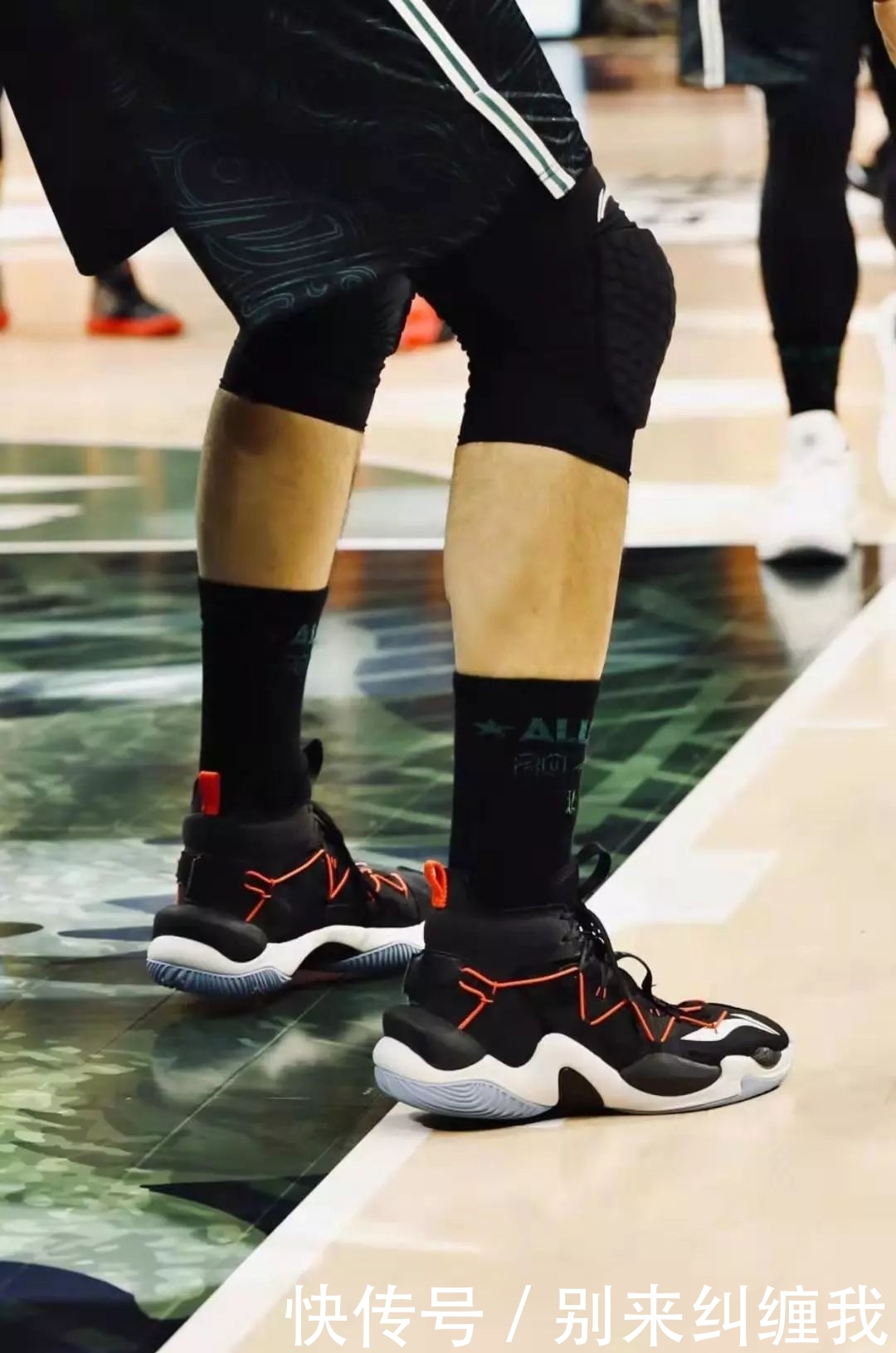 郭艾伦cba全明星球鞋