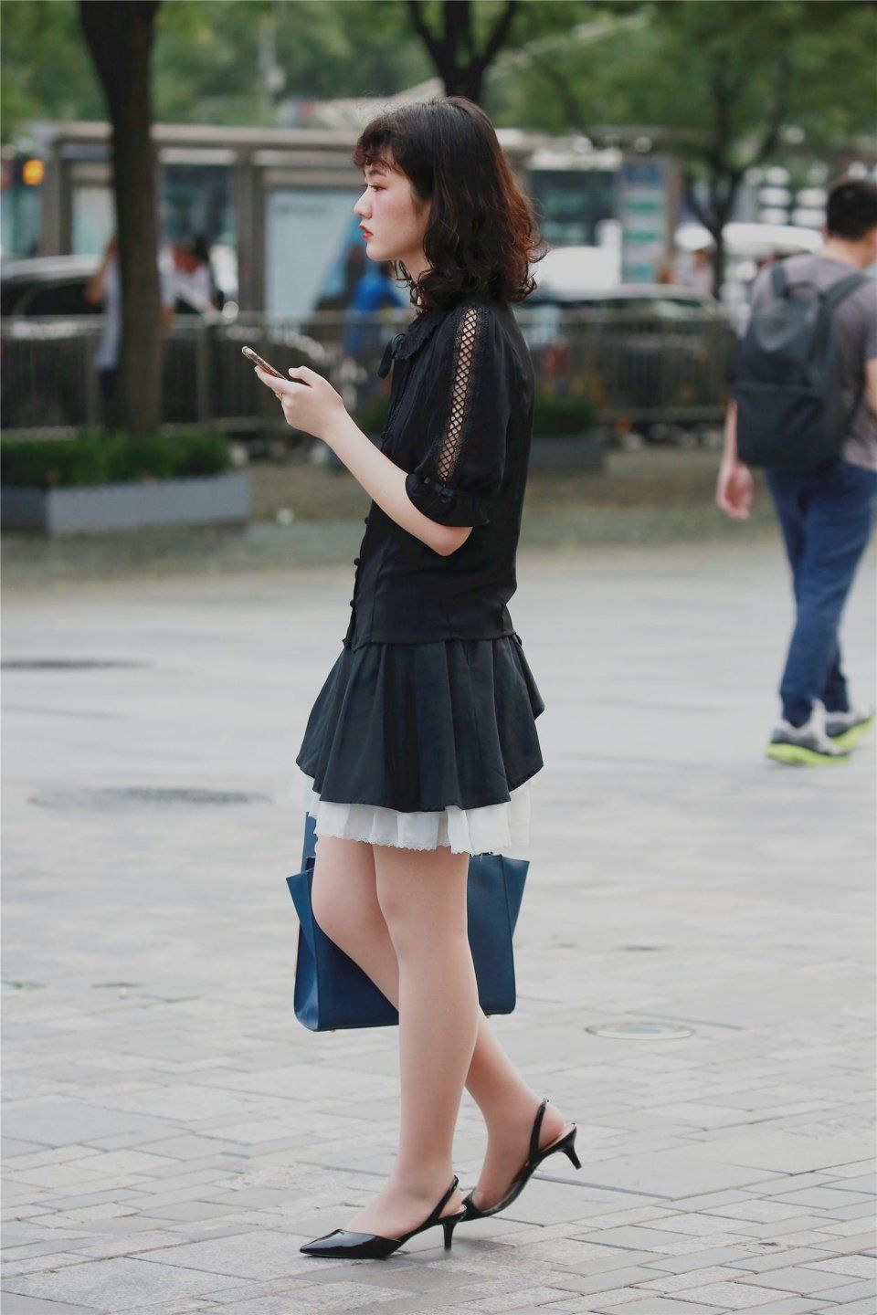 街拍:丝袜高跟美女真的好精致
