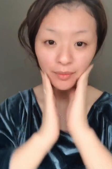 新娘办完婚礼之后卸妆，新郎从未见过卸妆的她，吓得晕过去