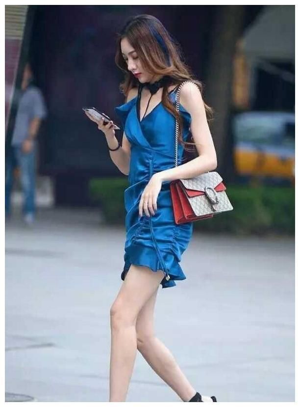 街拍：图1魅惑时尚，图2精致大白腿，图3青春可爱小姐姐！