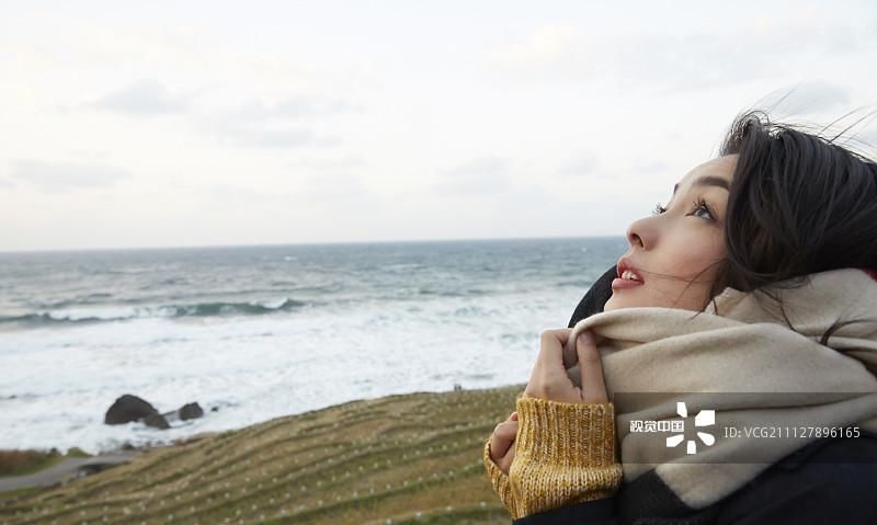 这两个国家都说汉语，游客很感动：老乡见老乡！