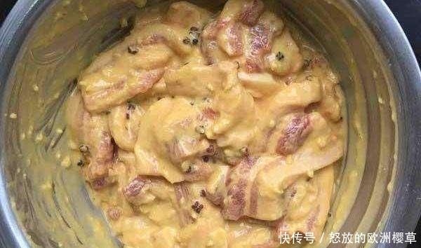 「面糊」炸酥肉时,调面糊别只会加水!多加一点它,酥肉又香又脆,酥掉渣