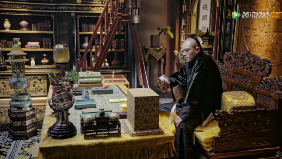 毕雯珺被微商包养;蒋劲夫与女友;霍建华又被群嘲;新晋姐妹花的塑