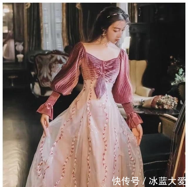 『明你的容貌』心理学:选一件你最喜欢的淑女裙,测你的容貌在班里属于哪个等级