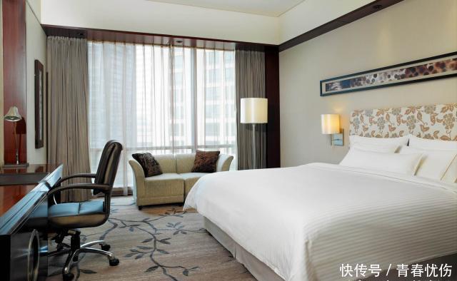 旅行住酒店,提前声明“4不要”,前台一下就明白你是“内行人”