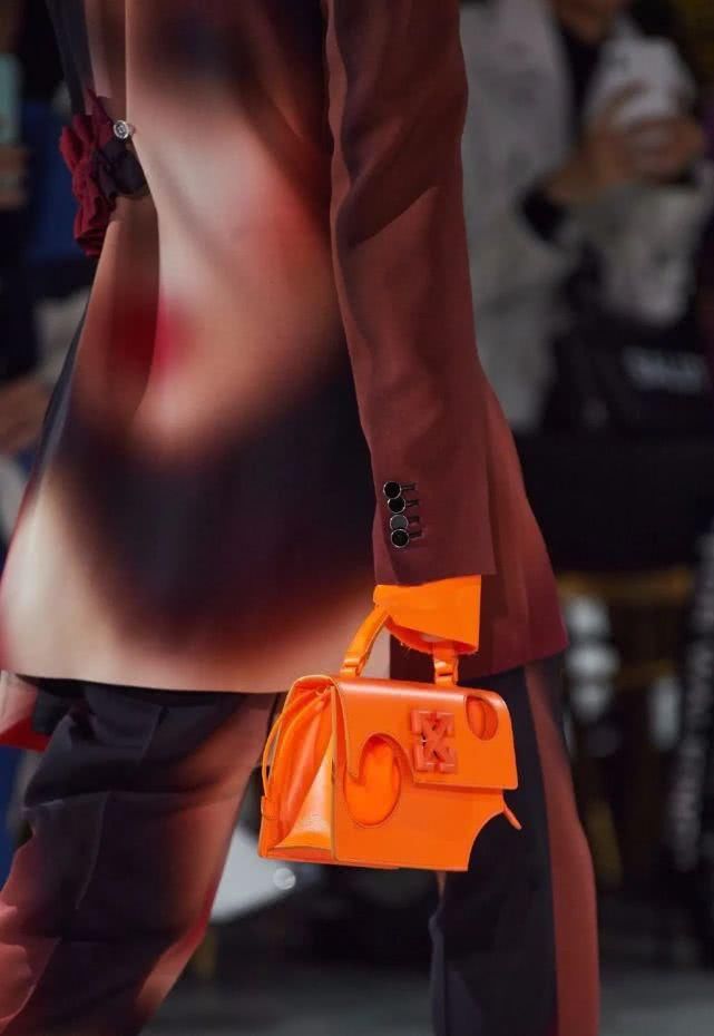  『Off』运动潮牌也可以很时髦丨Off-White 2020 秋冬系列