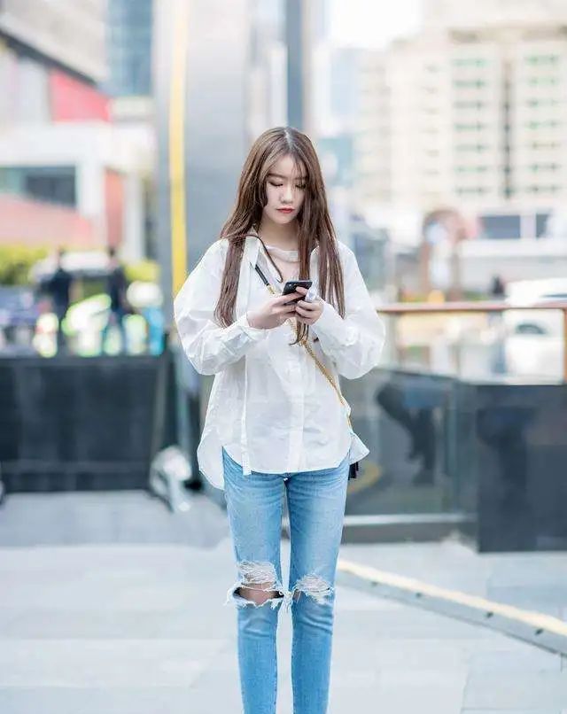 『变身』春天穿衣如何让人眼前一亮?轻松穿起清新感,来个焕然一新的变身