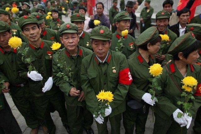 战场上的军人立了一等功,退伍后的待遇怎么样