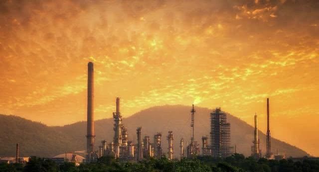 刚宣布油价最大涨幅,中国拟用人民币大量买石