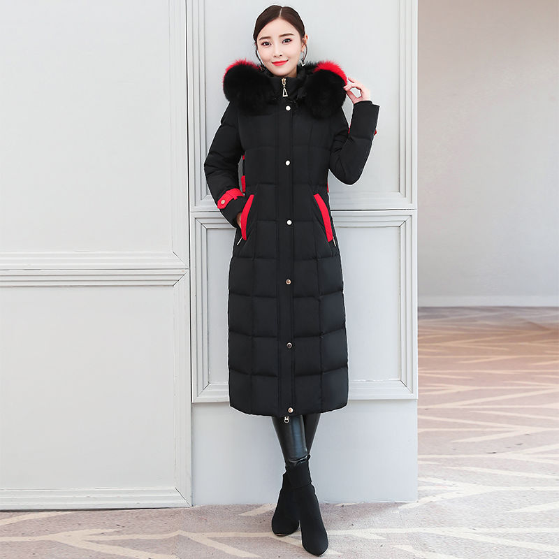 等我有钱了，也都想买这种羽绒服，修身又大气，一件比一件洋气