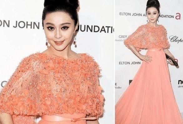 baby穿礼服已经够惊艳了，直到看到迪丽热巴的，我愣住了！