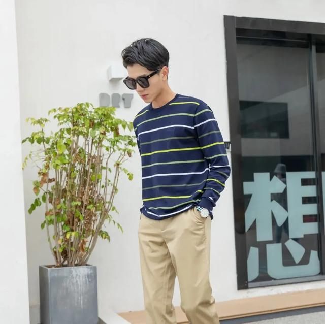 #春夏#据说精致的男人,都知道如何在春夏解锁「法式优雅」