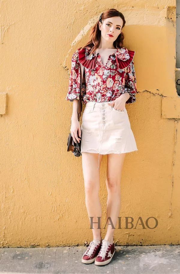 好看| 周冬雨的少女感全来自这条裙子?A字裙还有减龄显瘦的效果!