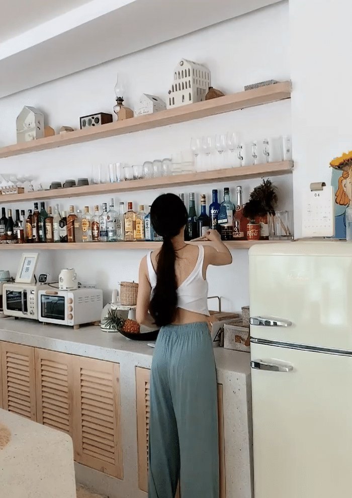  「美女」简单的背心，别致的设计，美出新高度！