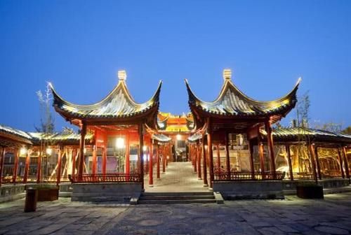  gdp|中国经济最强省会：GDP占据全省一半，如今稳居新一线榜首！