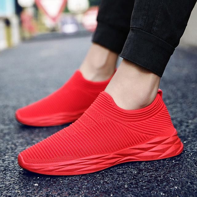 上班或聚会的男人，出门都穿这样的男鞋，从容大气没负担，贼帅气