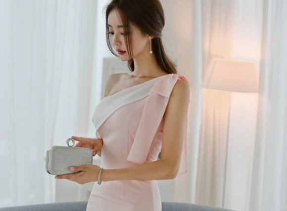 女神孙允珠，水晶瓷釉人鱼传说红杏晚礼裙