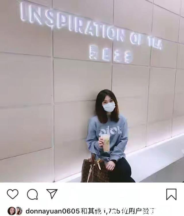  『顶级』华为老总顶级千金回国，背LV包不算啥，意外暴露的别墅外景真奢华