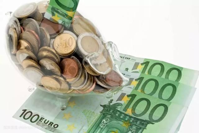 人民币汇率跌破6.9，跨国企业成最大受益者