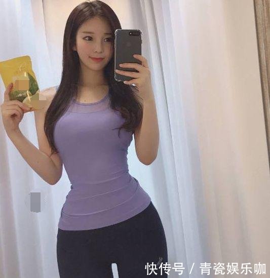 简约舒适的打底裤，轻松穿出女性高挑的身材曲线，女人味十足！