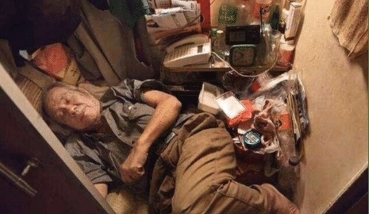  【现状】你有见过香港的“棺材房”吗？亲眼见到后才明白自己住