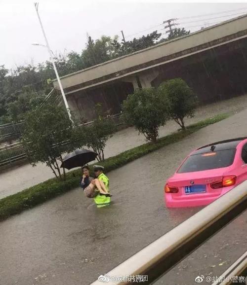 鳄鱼越狱了 合江亭被淹了…每到这时 谣言就开始出没了