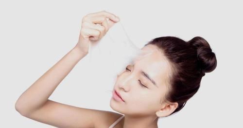  #女生#敷面膜要避开这3点，特别是第2点很伤皮肤，偏偏很多女生都这么做