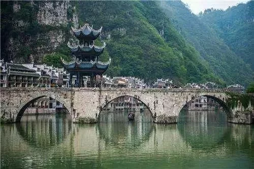 旅游必去的20个古镇,想去静静地待几天【2020热门旅游景点】
