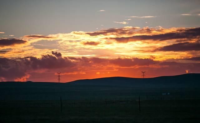 网友说：好想辞职到处去旅行！这算不算冲动？