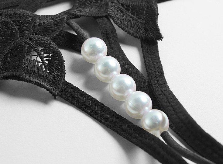 香港女人“薄纱蕾丝” 内内大行其道，还货到付款，私密发货