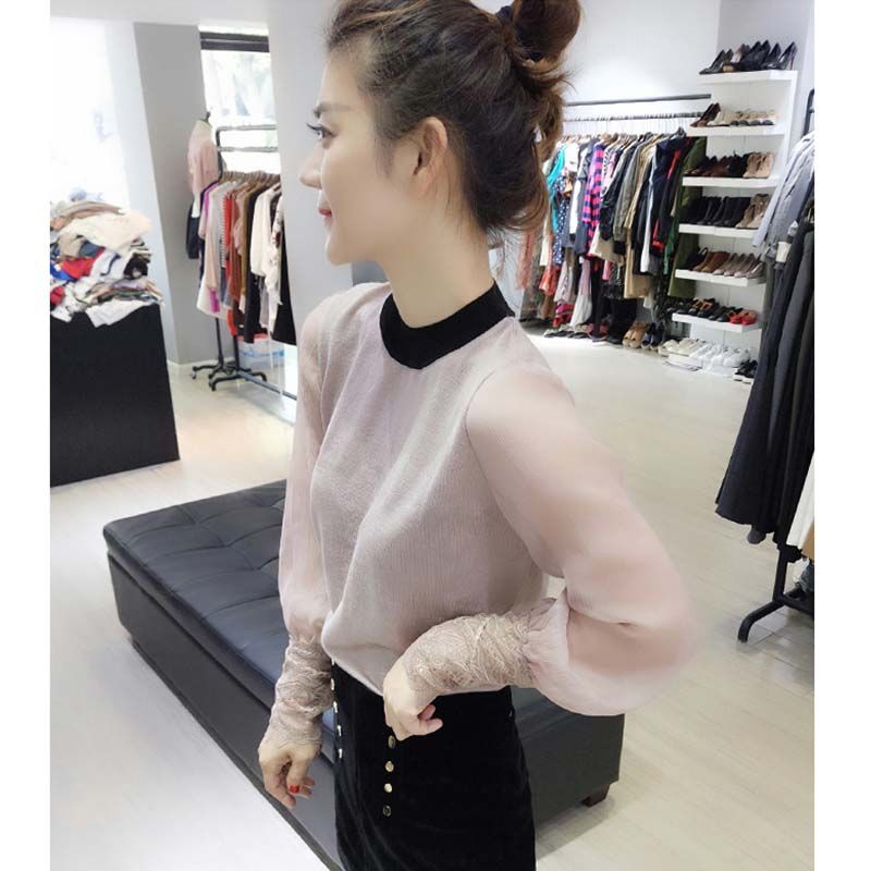 毫不夸张的说，这是我见到巨美的减龄小衫，老婆穿上跟女儿一样嫩