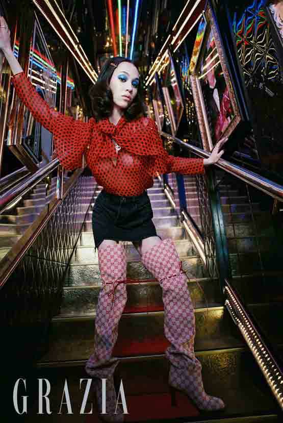 猫系少女水原希子"孔雀妆" 混搭港式复古街头风