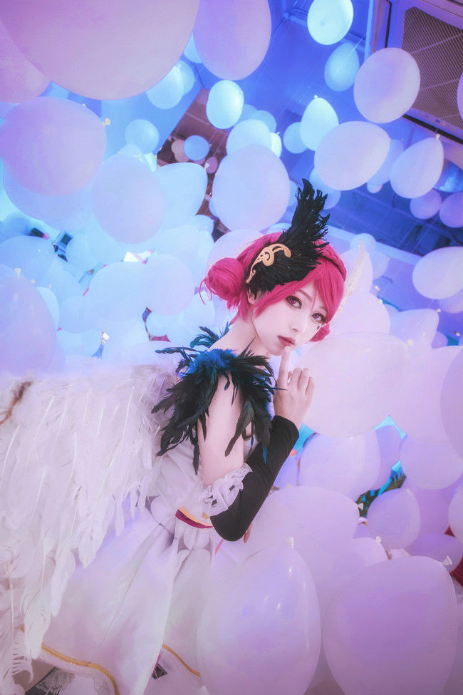 王者荣耀:乔妹天鹅之梦COS，小乔终于穿出御女范了!