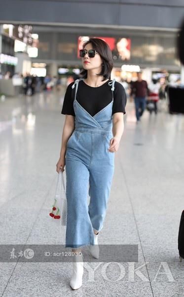 被食物迷惑的迪丽热巴告诉你，被食物迷惑也能美美哒~