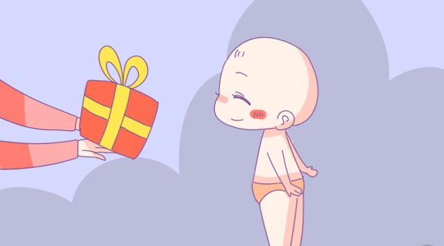 【让宝宝】当有人送玩具时,他们应该让孩子们拿走吗?这种母亲的方式值得学习