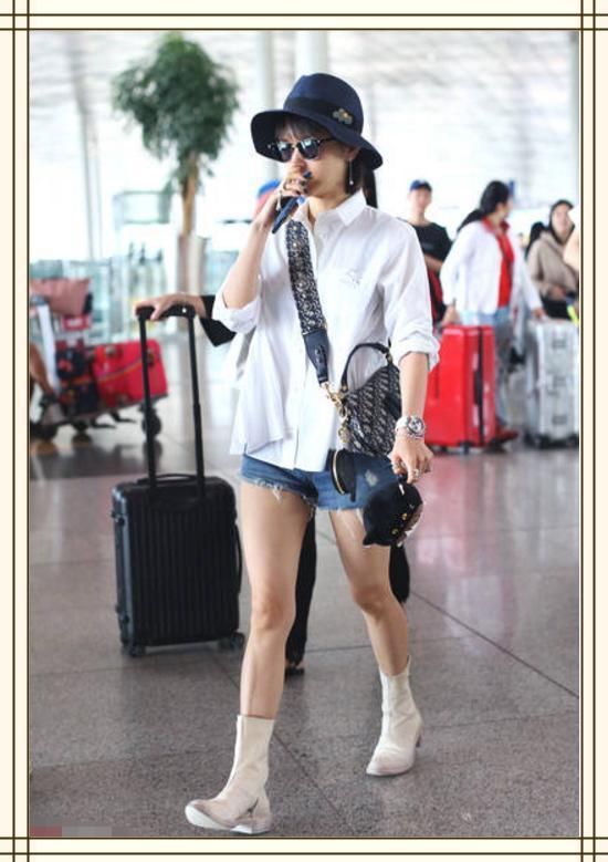 王子文为显腿长，把短裤前面剪的稀巴烂，网友：曲妖精就是会玩！