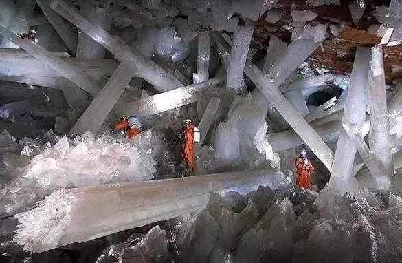 世界最深“水晶洞”，地下300米接近岩浆处，每一滴水都含2亿病毒