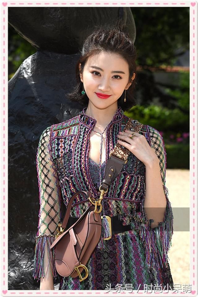 29岁杨颖和30岁景甜同穿透视裙，网友：这气质差距可不止1岁啊！