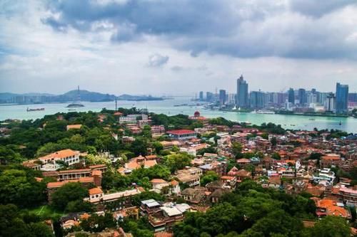 中国最适合“慢生活”的五座城市,经济发展也不错,有你家乡吗?