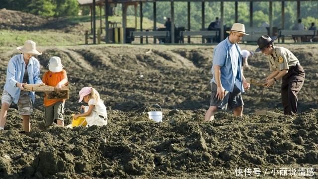 世界唯一的开放“钻石矿公园”，门票36元，挖到钻石免费带走