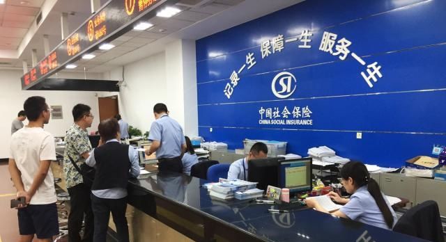 2019年参加社保哪个档划算？为何很多人灵活就业都按最低档缴费？