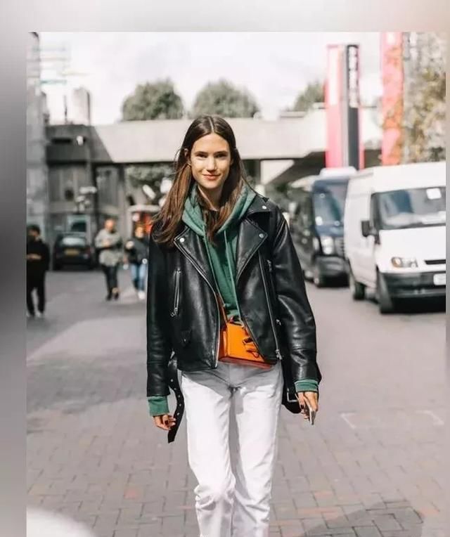  『冬天』短外套搭配什么裤子 冬天矮个子这样穿显瘦又显高