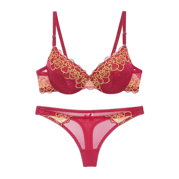 国粹旗袍+丁字裤，搭配得完美无缺，性感迷人女人味十足