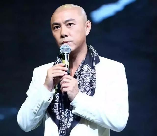 张卫健因谣言再上热搜：我这一生都在做一个斗士