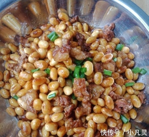  #肉丁烧豆#它是天然“黄体酮”，隔三差五吃，淡化皱纹，美白防色斑