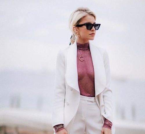 纱裙，穿出若隐若现的性感与梦幻